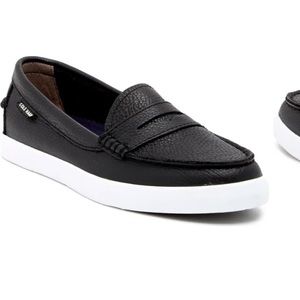 COLE HAAN NANTUCKET LOAFER